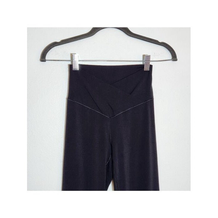 OFFLINE by Aerie Black Flare Leg Yoga Pants Size Small