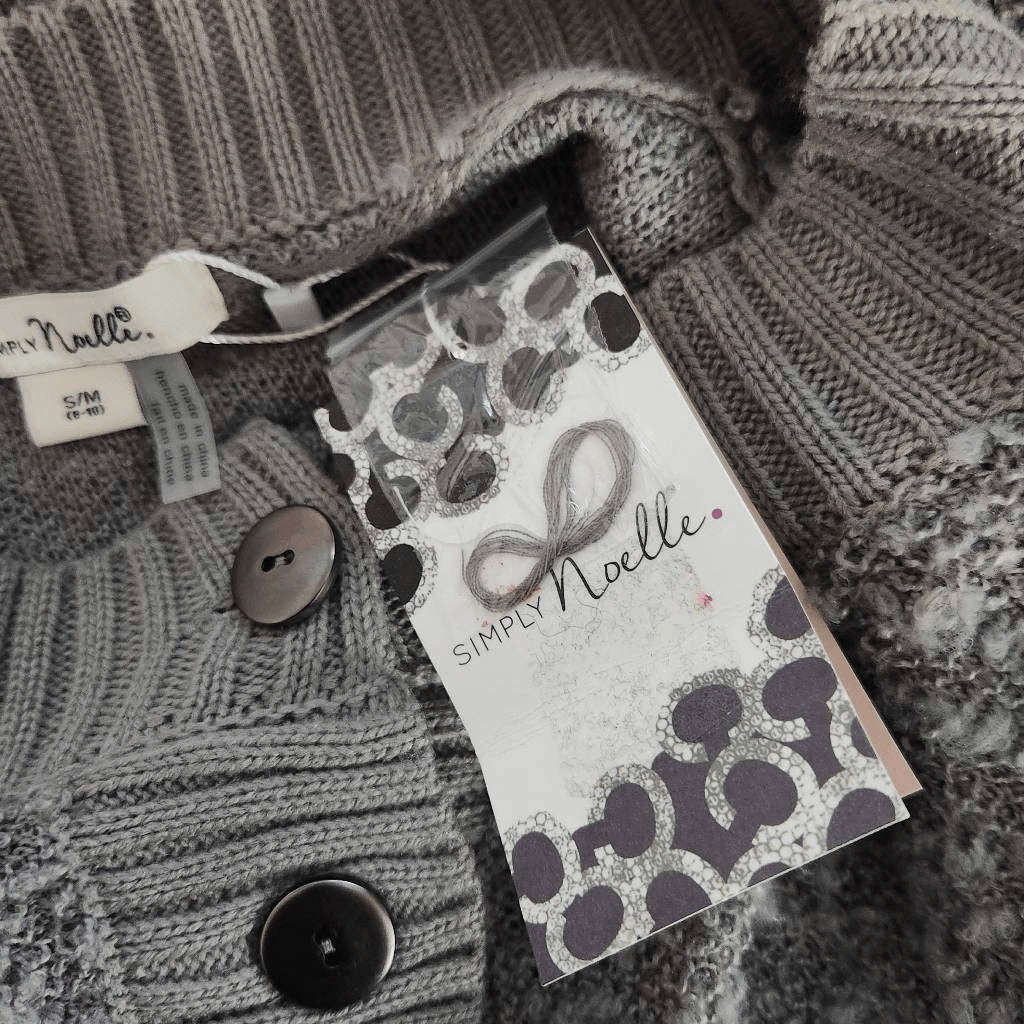 Simply Noelle Gray Poncho Sweater NWT Size Small/Medium Gray Sweater