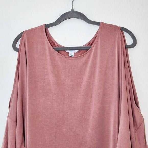 Boutique Plus Pink Oversized Top Size 2X Plus Size Pink Top with Shoulder Slits