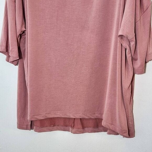 Boutique Plus Pink Oversized Top Size 2X Plus Size Pink Top with Shoulder Slits