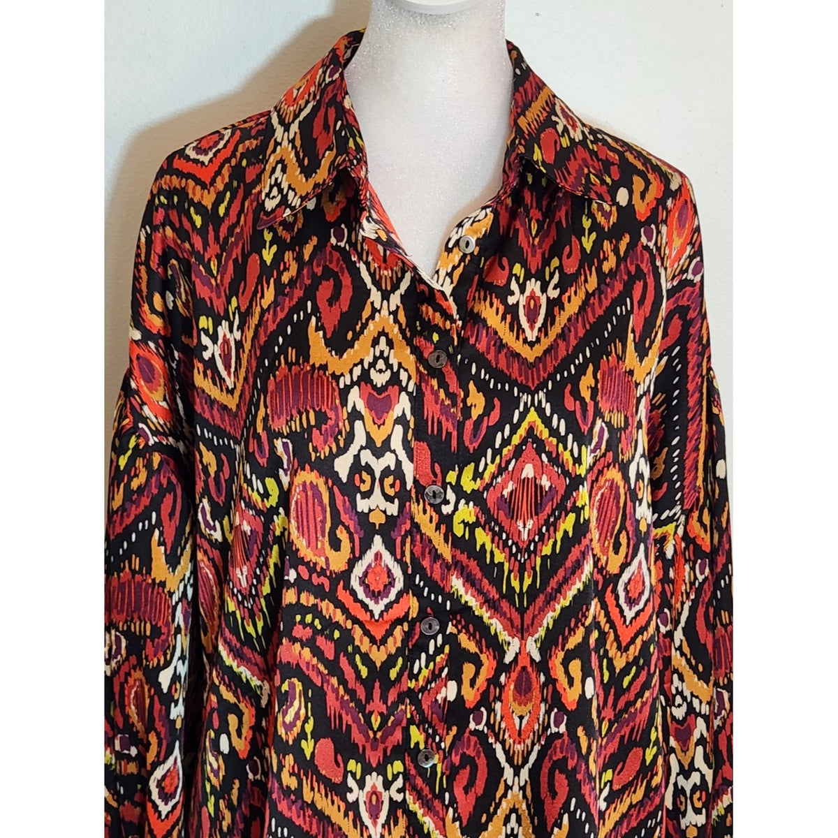 Entro Burgundy and Black Multicolor Ikat Print Oversized Blouse Size Small NWOT