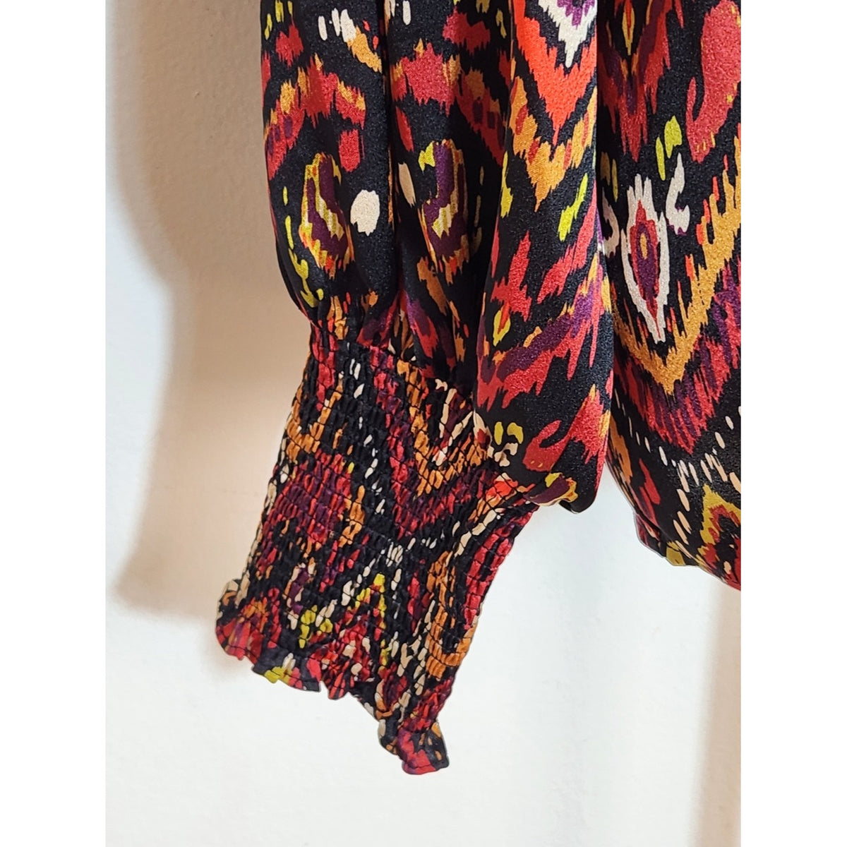 Entro Burgundy and Black Multicolor Ikat Print Oversized Blouse Size Small NWOT