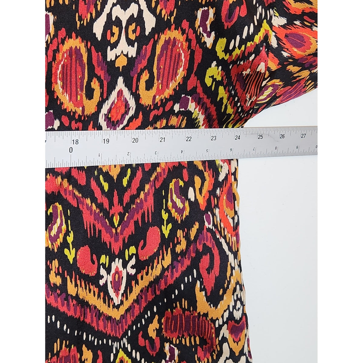 Entro Burgundy and Black Multicolor Ikat Print Oversized Blouse Size Small NWOT
