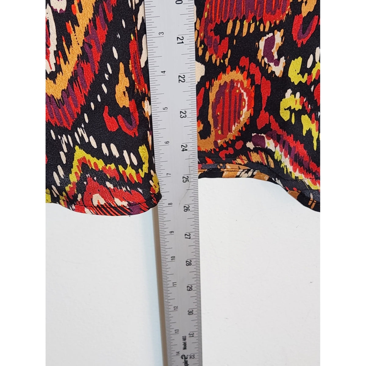 Entro Burgundy and Black Multicolor Ikat Print Oversized Blouse Size Small NWOT