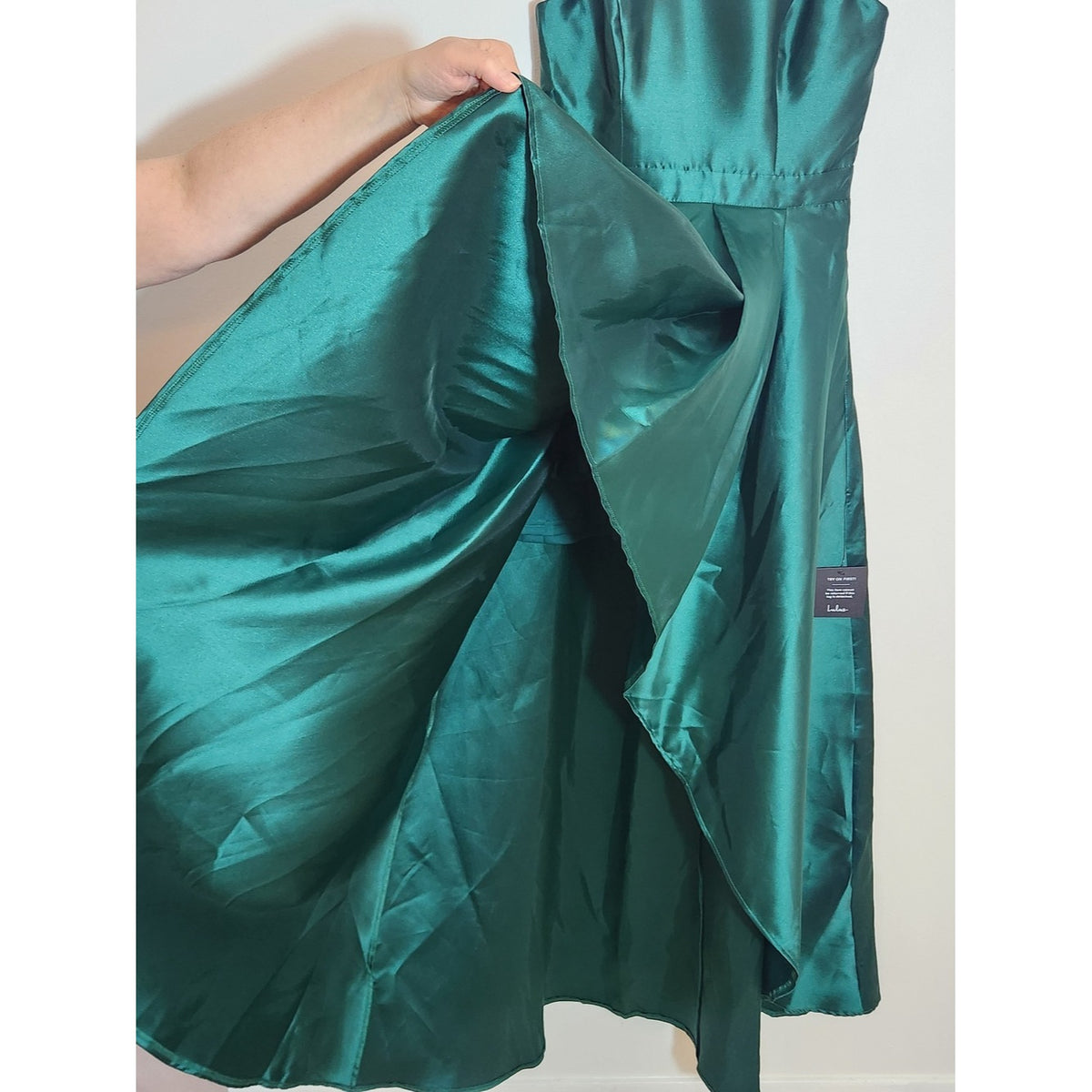 Lulus Green High Low Formal Dress Size Medium NWT Wedding Guest Dress