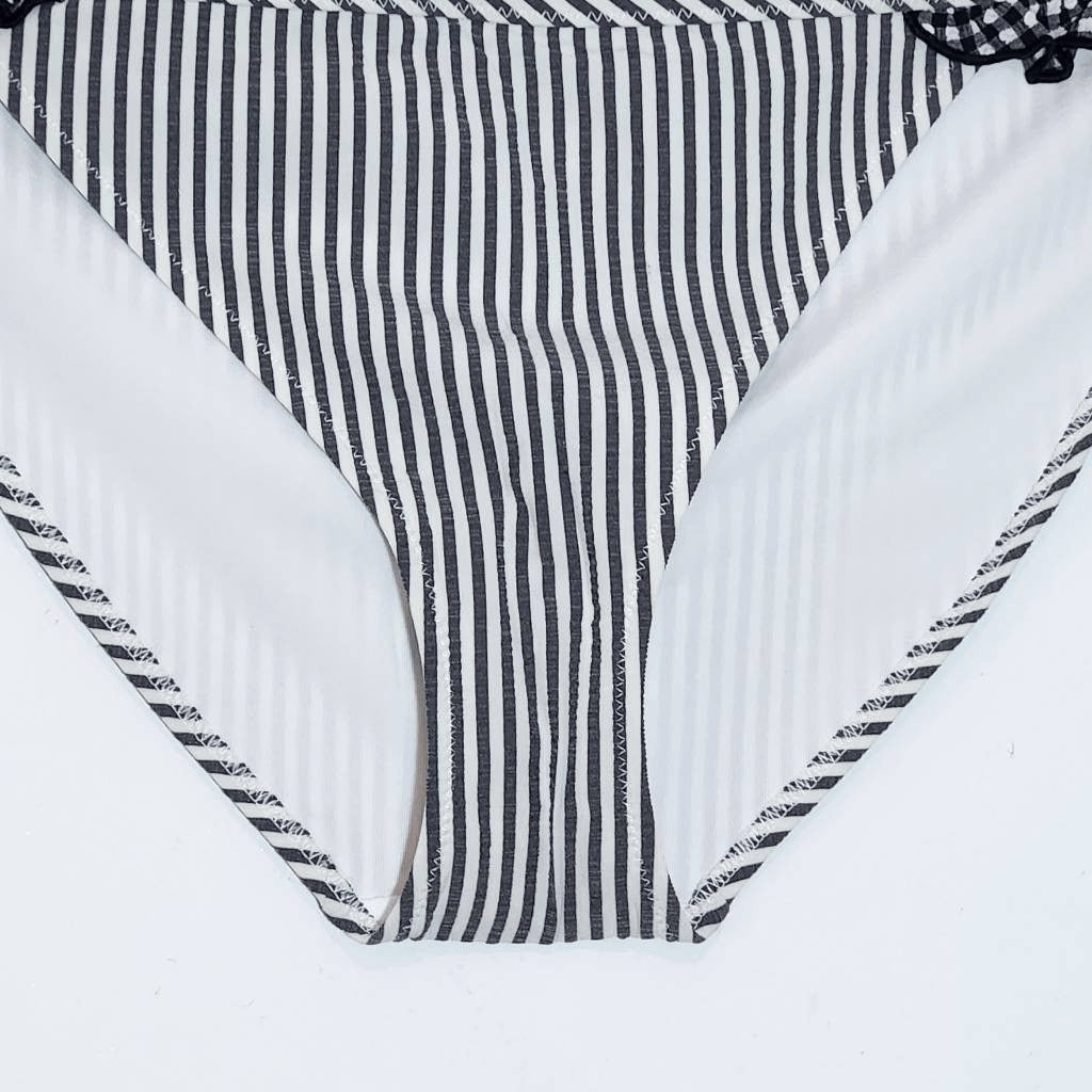Aerie Stripe Bikini Bottoms with Ruffles NWT Size Medium Full Coverage Bottom