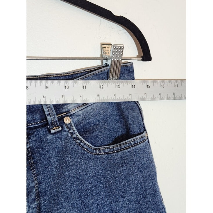 Gloria Vanderbilt Medium Wash Straight Leg Jeans Size 10 Short