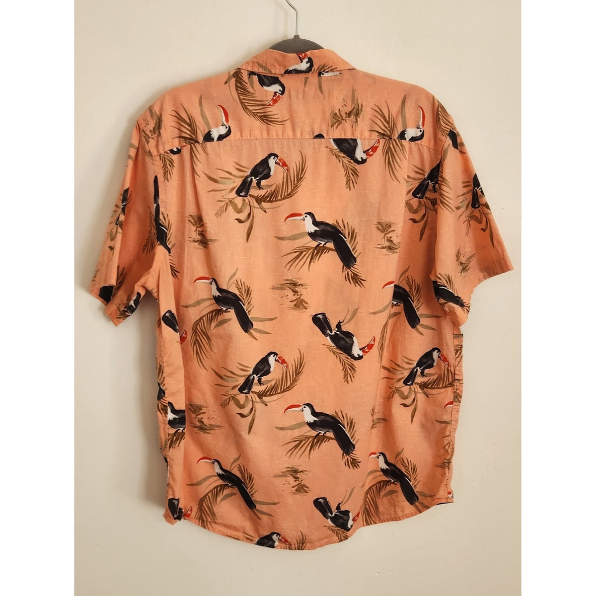 Old Navy Coral Toucan Print Short Sleeve Button Down Shirt Size Large