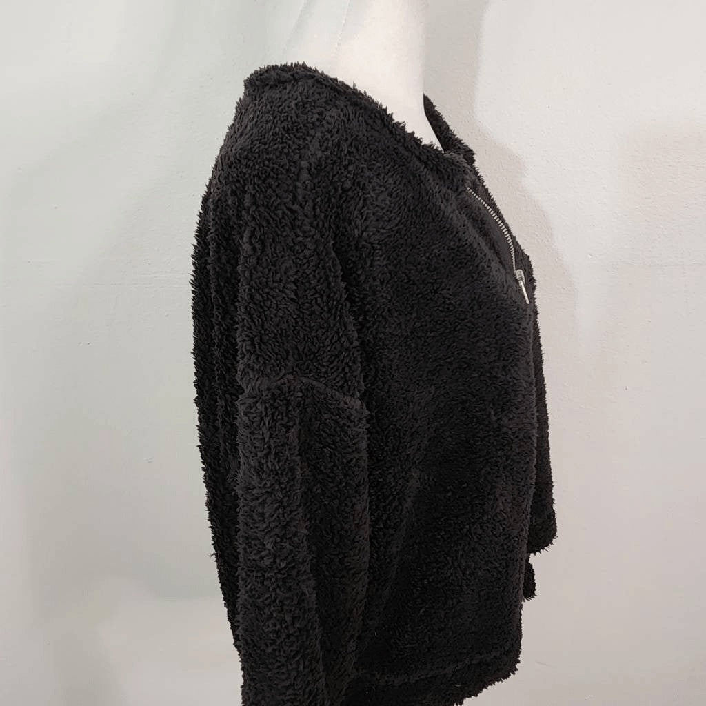 Abound Black Faux Fur Pullover NWT Size Medium Black Fleece Half-Zip Pullover