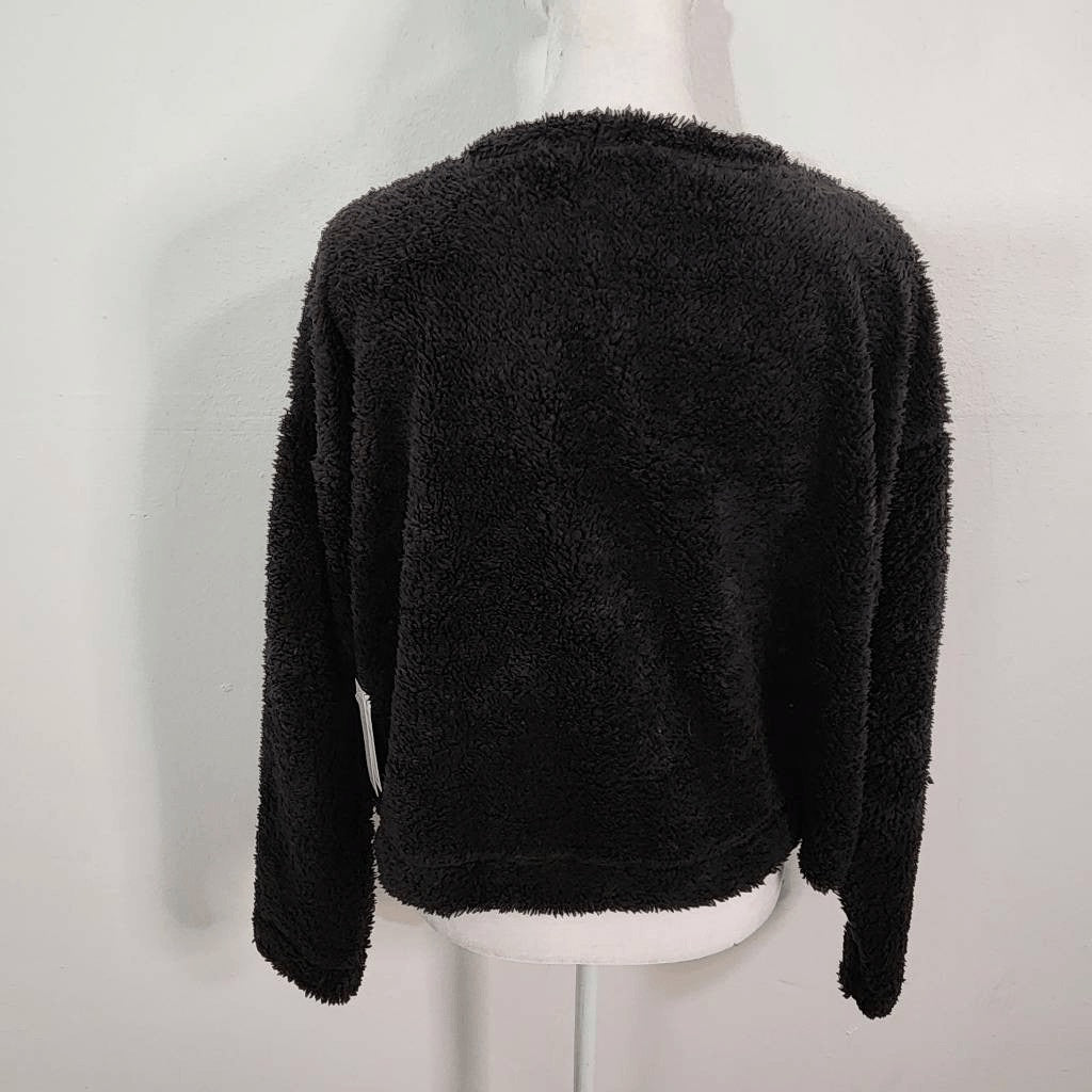 Abound Black Faux Fur Pullover NWT Size Medium Black Fleece Half-Zip Pullover
