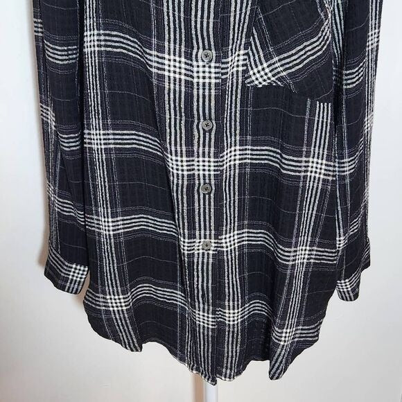 Good Hart Black and White Plaid Button Down Tunic Shirt Size Small