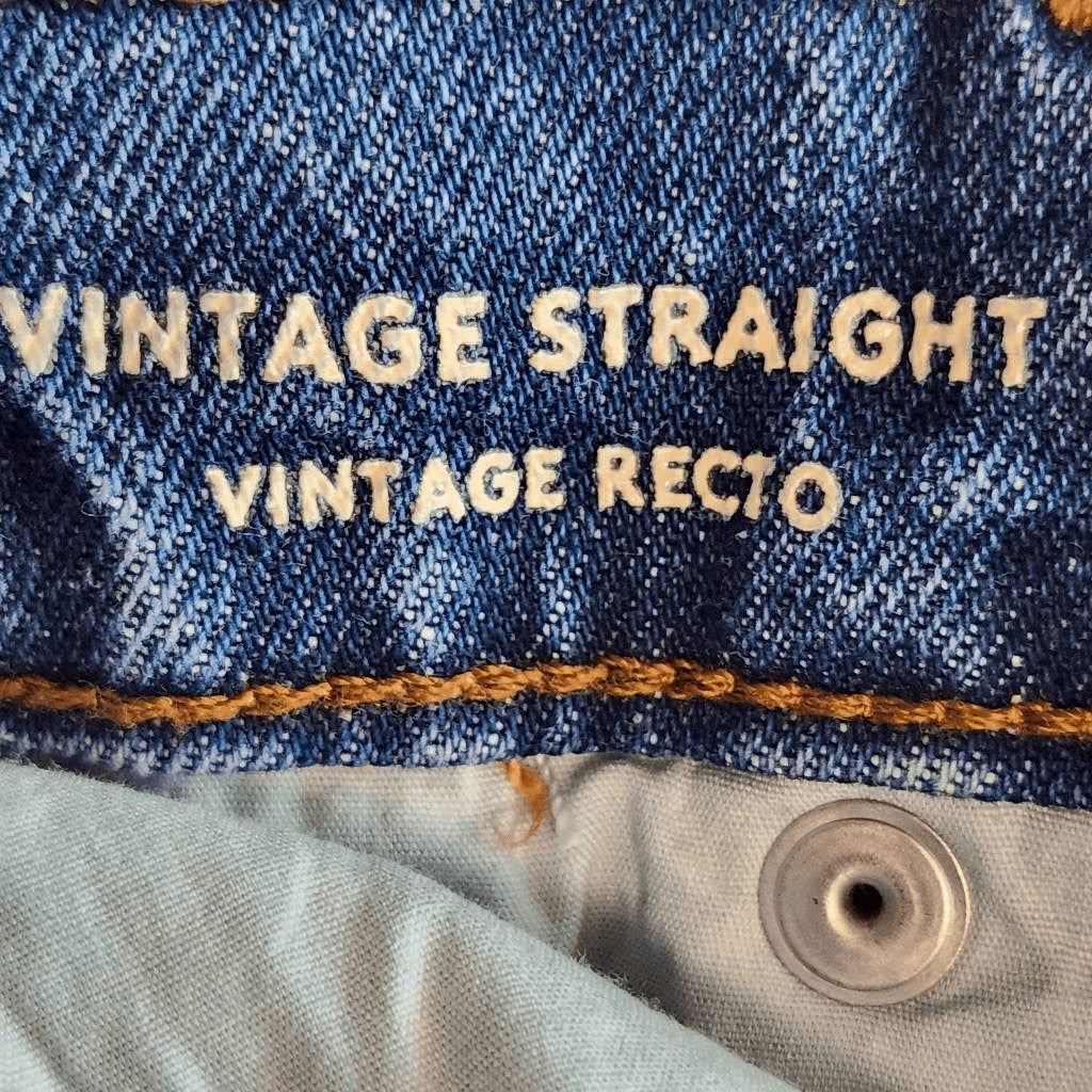 Universal Thread Distressed Straight Jeans Size 12 Vintage Retro Fit Denim