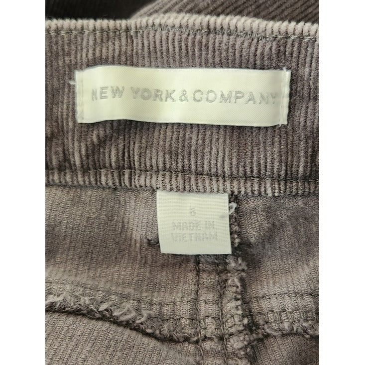 New York & Company Gray Corduroy Slim Leg Pants Size 6