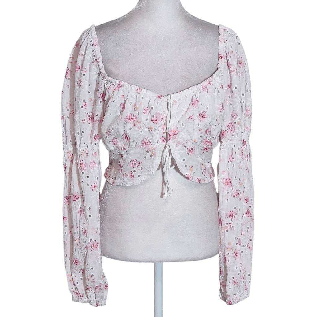 ASTR The Label Pink Floral Long Sleeve Crop Top Size Large Eyelet Lace Crop Top