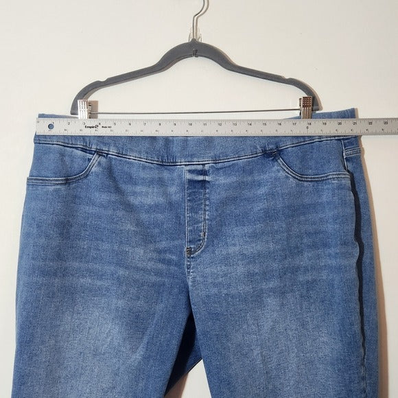 St. John’s Bay Cropped Capri Jeans Size 22W