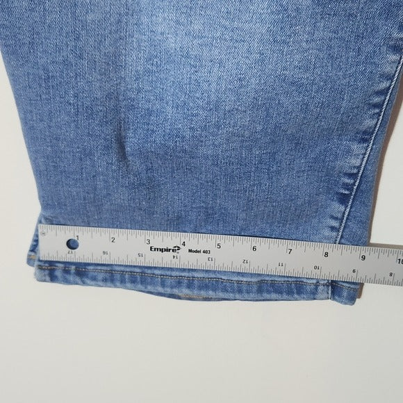 St. John’s Bay Cropped Capri Jeans Size 22W