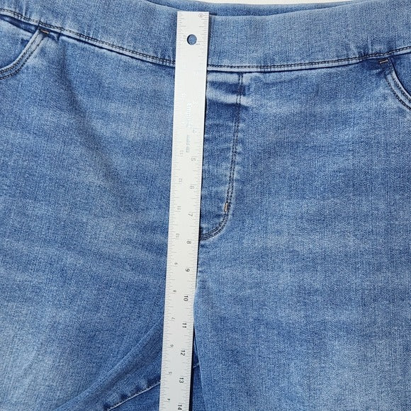 St. John’s Bay Cropped Capri Jeans Size 22W