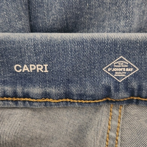 St. John’s Bay Cropped Capri Jeans Size 22W