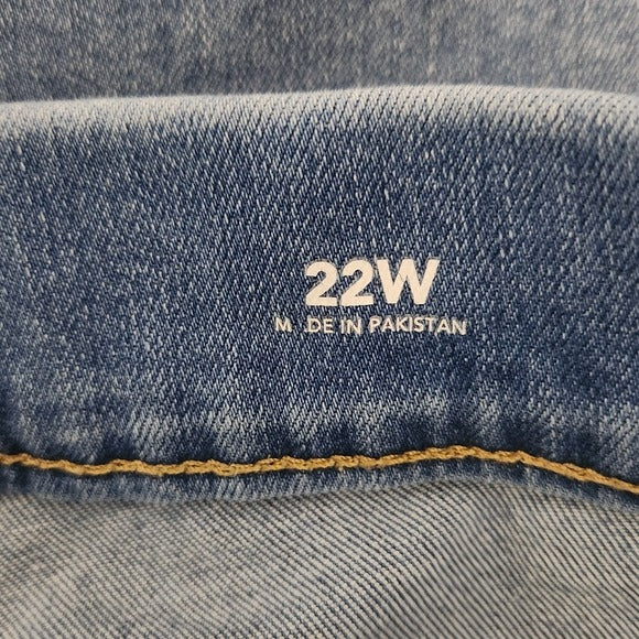 St. John’s Bay Cropped Capri Jeans Size 22W