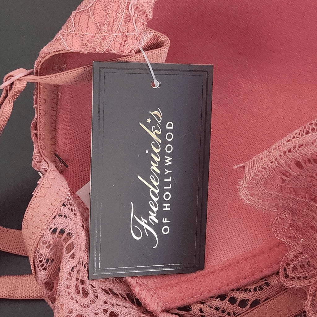 Frederick's of Hollywood Pink Lace Bralette Size Medium NWT Rose Pink Bralette