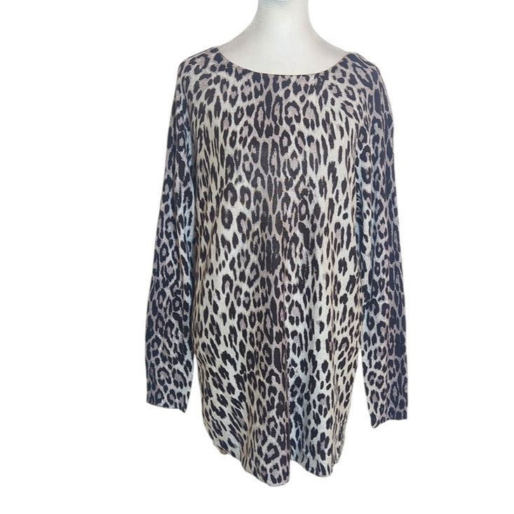 INC International Concepts Gray and Black Leopard Print Tunic Sweater Sz Medium