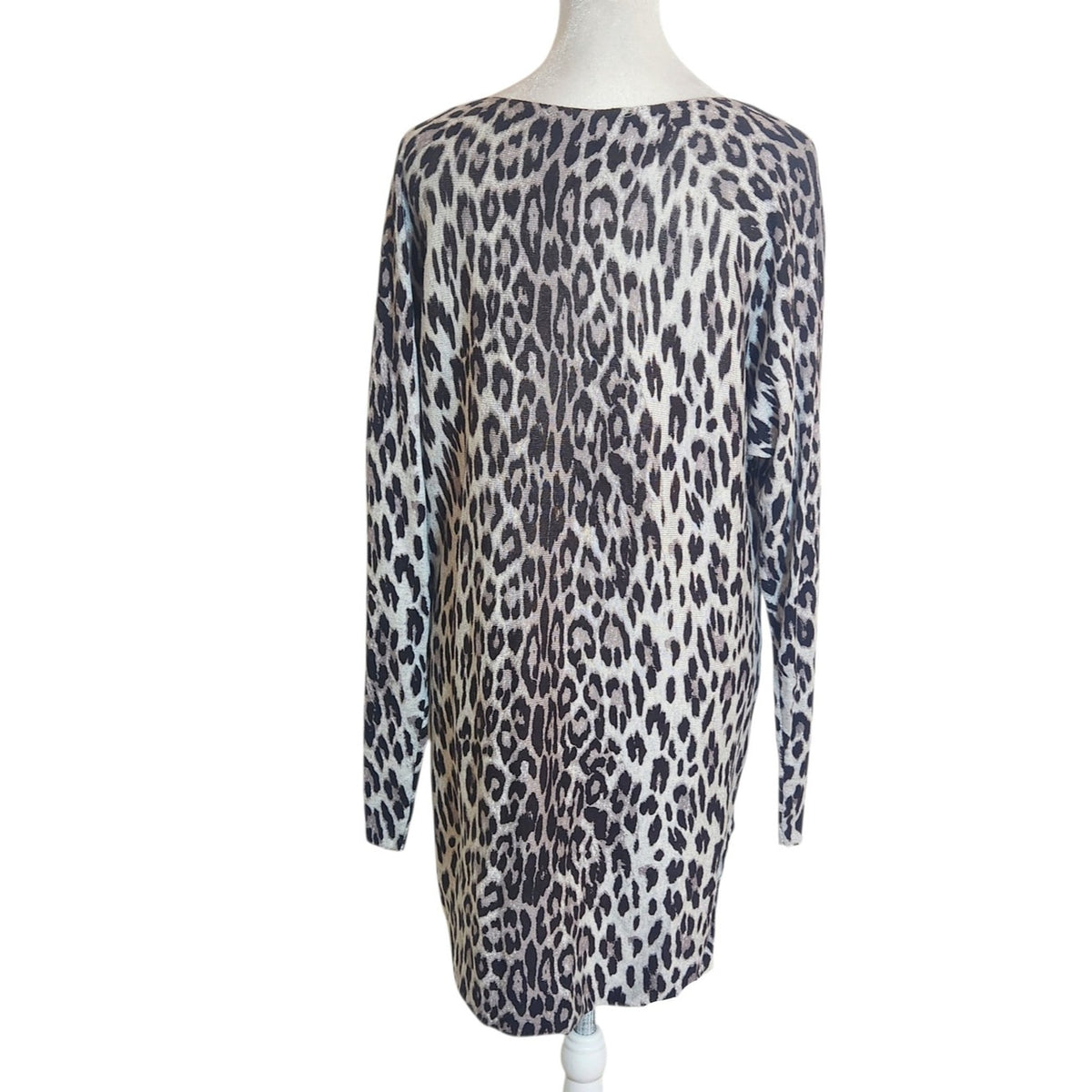 INC International Concepts Gray and Black Leopard Print Tunic Sweater Sz Medium