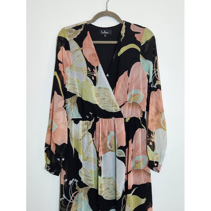 Lulus Long Sleeve Black Floral Formal Dress Size Medium NWT Wedding Guest Dress