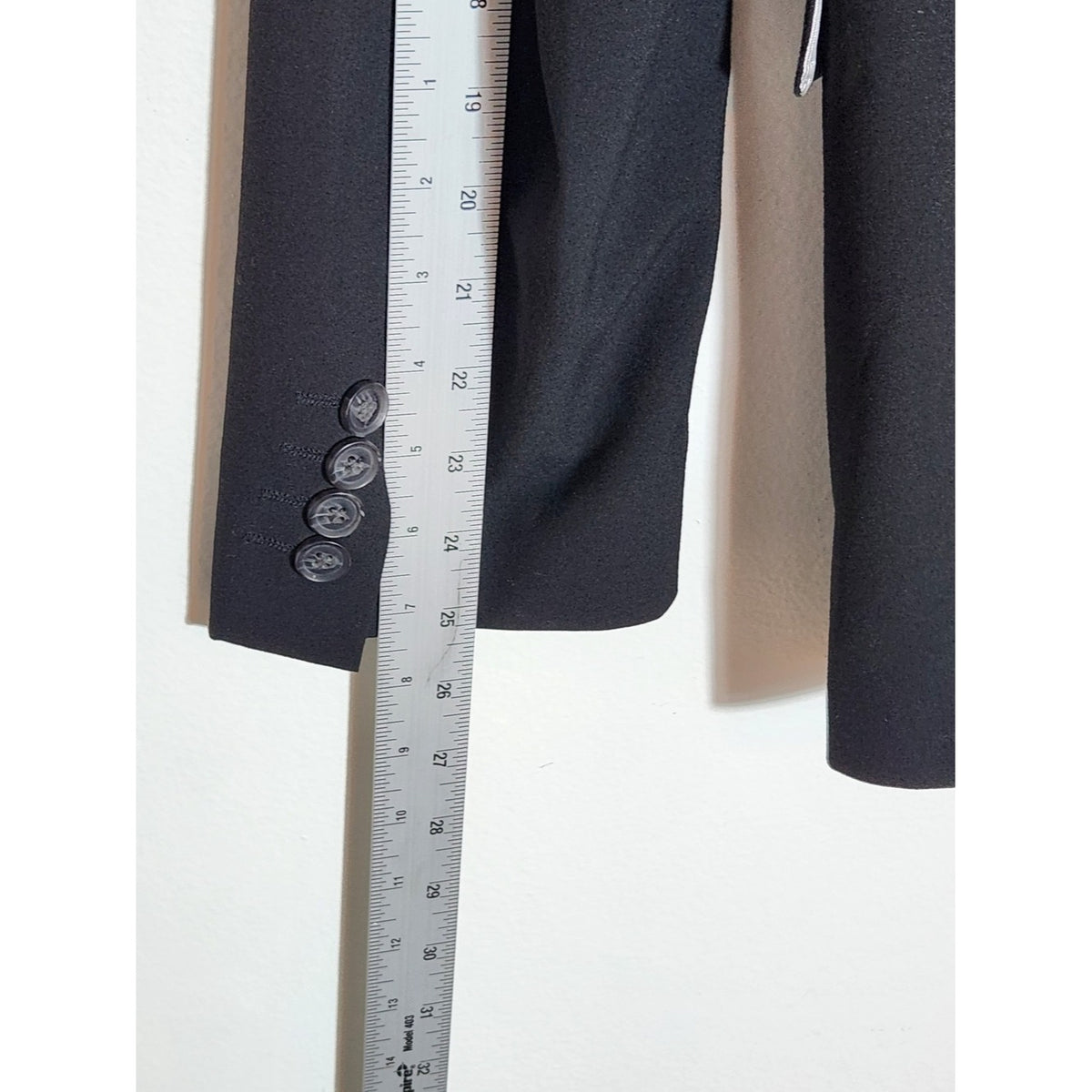 J. Ferrar Black Slim Fit Two Button Blazer Sport Coat Size 40R