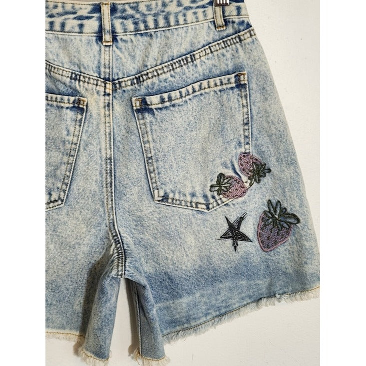 Forever 21 Embroidered Cut Off Denim Shorts Size 26