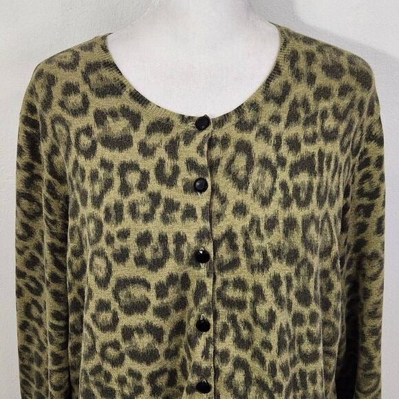 Isaac Mizrahi Olive Green Leopard Print Cardigan Size XS Green Cardigan Sweater