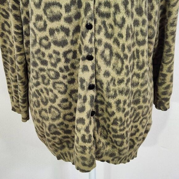 Isaac Mizrahi Olive Green Leopard Print Cardigan Size XS Green Cardigan Sweater