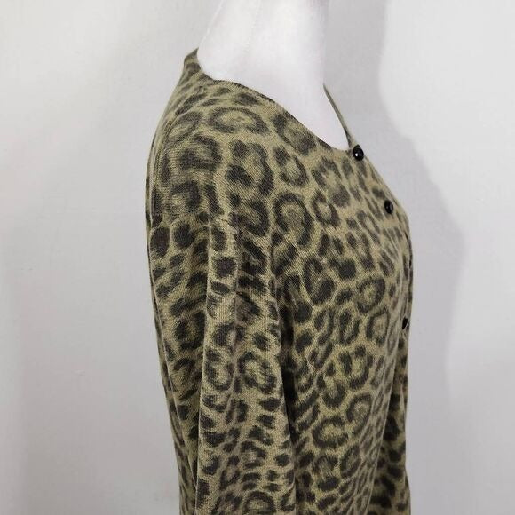 Isaac Mizrahi Olive Green Leopard Print Cardigan Size XS Green Cardigan Sweater
