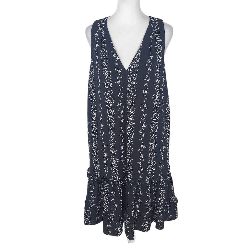 BCBG Paris Black and White Floral V-Neck Dress with Ruffle Hem NWT Size Medium