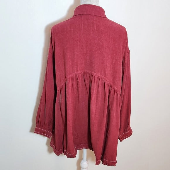 Umgee Cranberry Oversized Button-up Tunic with Embroidered Detail Size Small NWT