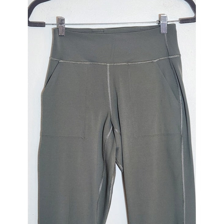 Lululemon Green Capri Joggers Size 6