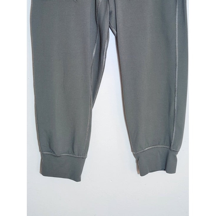 Lululemon Green Capri Joggers Size 6