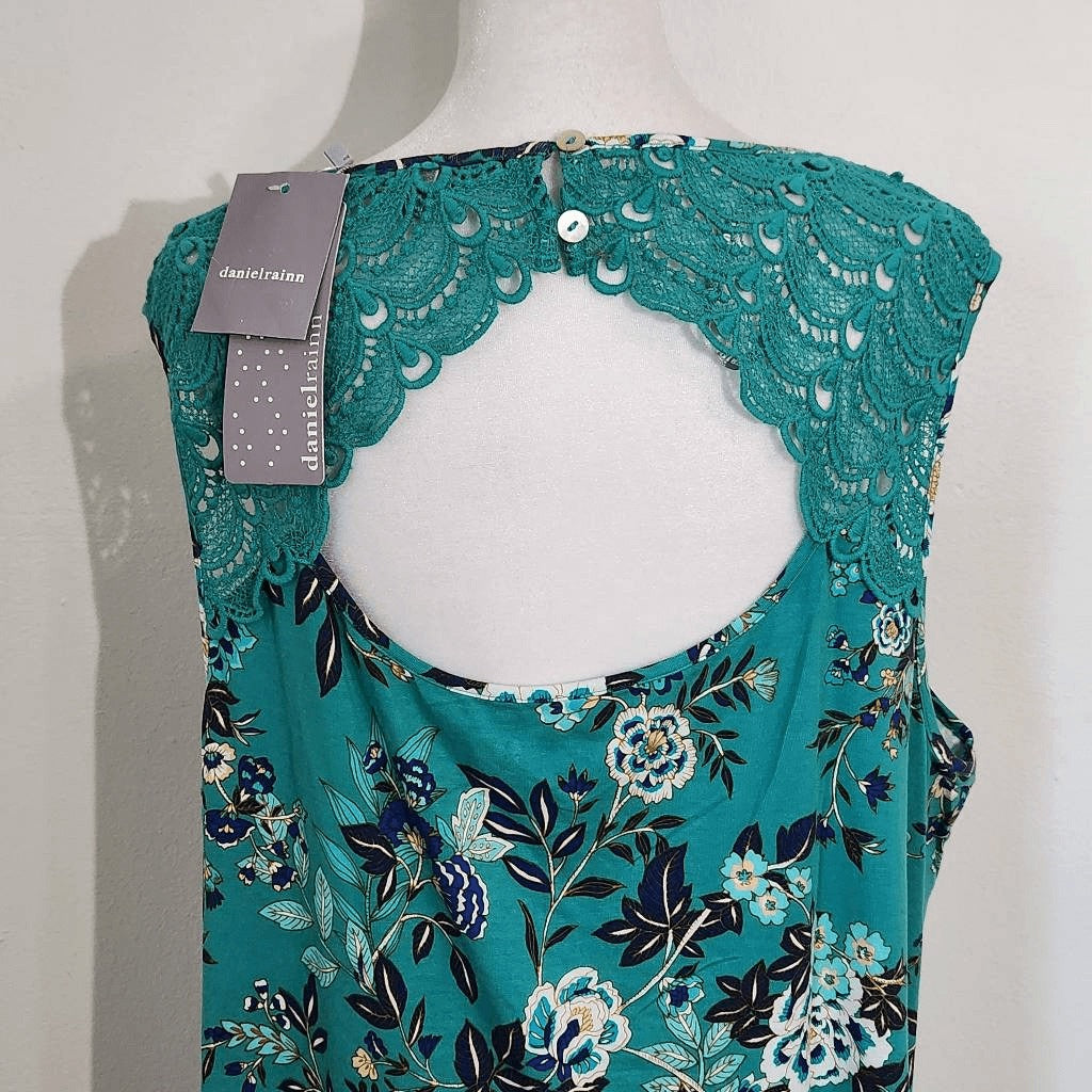 Daniel Rainn Turquoise Blue Floral Blouse NWT Size 2X Plus Size Blue Blouse