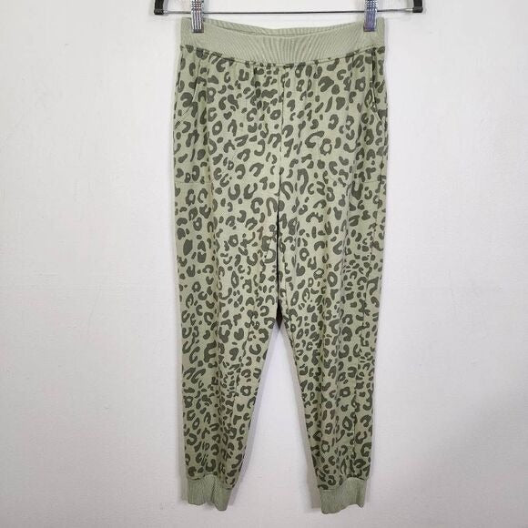 D&Co Active Green Leopard Print Lounge Set Size XS XXS Green Matching Set