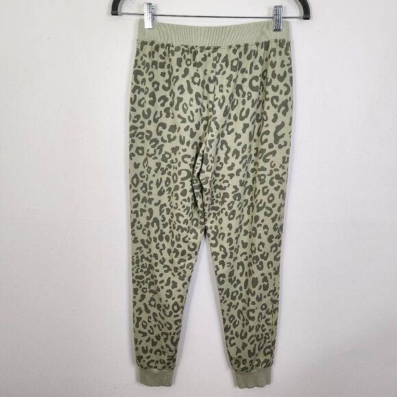 D&Co Active Green Leopard Print Lounge Set Size XS XXS Green Matching Set