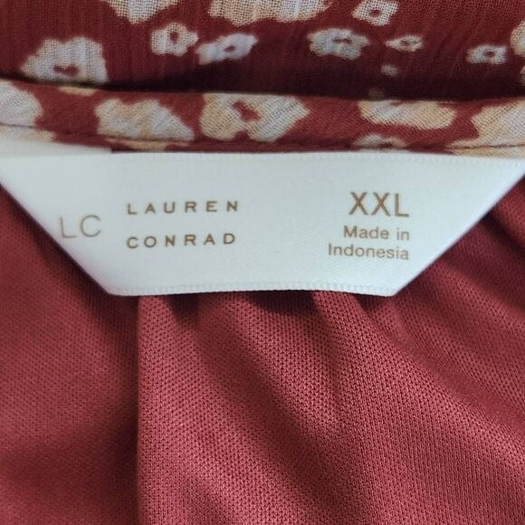 Lauren Conrad Floral Blouse Size XXL Plus Size Flowy Boho Blouse