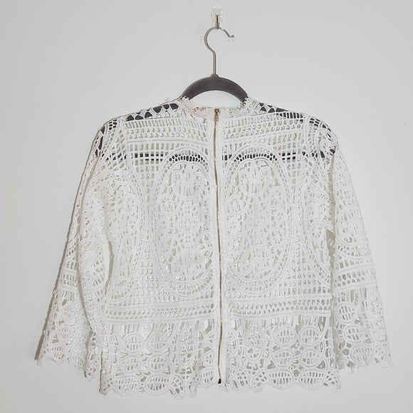 Mele & Pere White Lace Cropped Blouse Size Medium