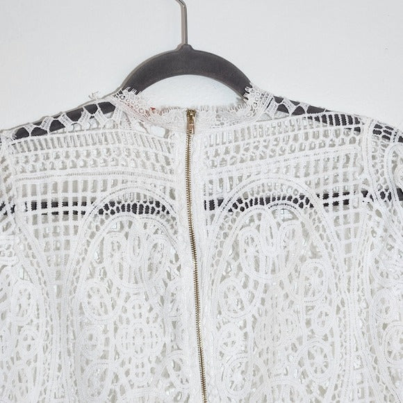 Mele & Pere White Lace Cropped Blouse Size Medium
