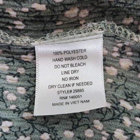 Monteau Green Floral Cap Sleeve Top with Mock Neck Styling Size Medium