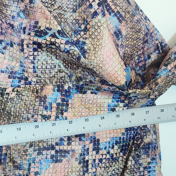 Karen Kane Blue and Pink Snakeskin Print Pullover Windbreaker Size Medium