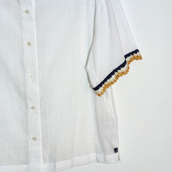 Nautica White Crochet Accent Button Down Shirt Size Medium