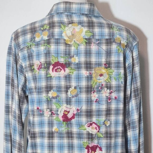 MM Vintage Gray and Blue Plaid Flannel Shirt with Embroidered Detail Size Medium