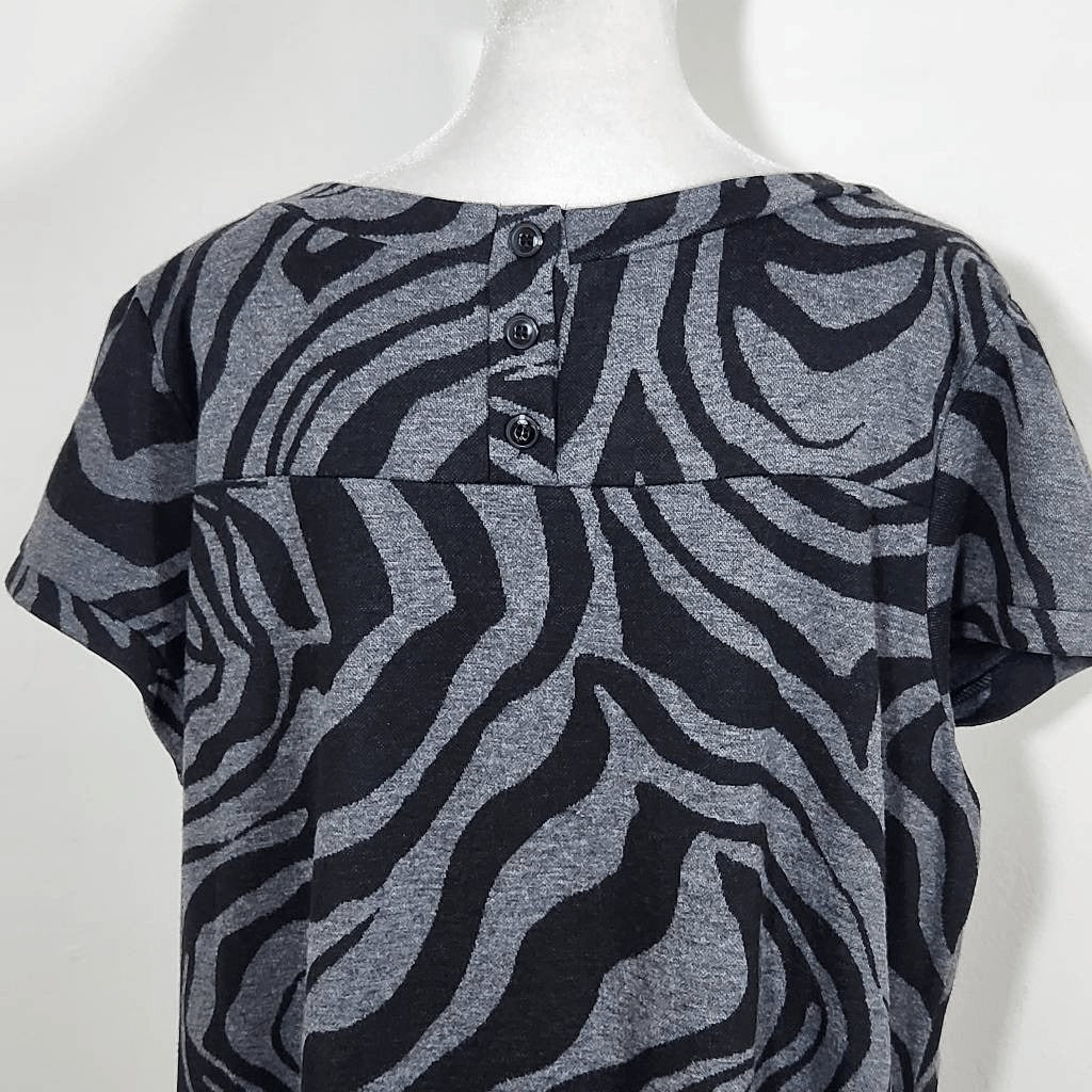 Enfocus Studio Gray Zebra Stripe Dress Size 20W Knee-Length Animal Print Dress