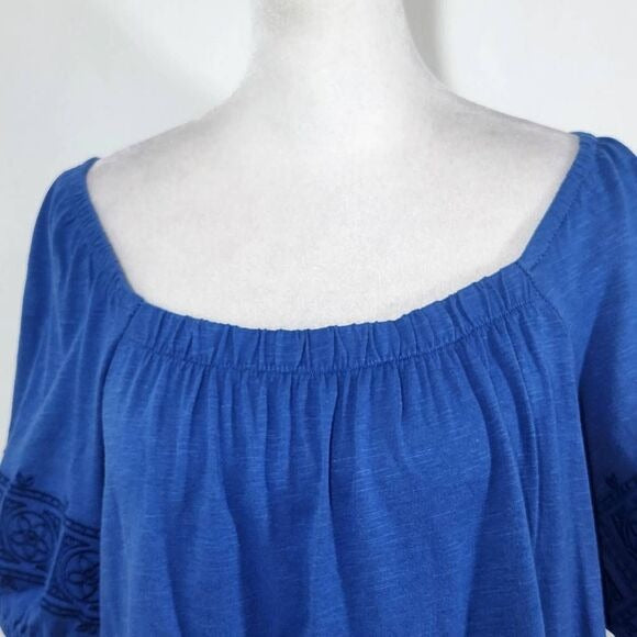 Mason & Belle Blue Knit Top with Embroidered Puffy Sleeves NWT Size Medium
