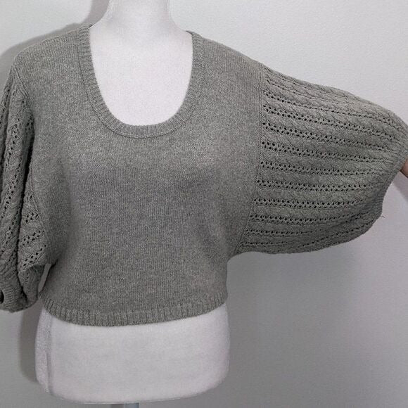 Kaisely Gray Cropped Sweater with Puffy Sleeves Size Medium Gray Sweater