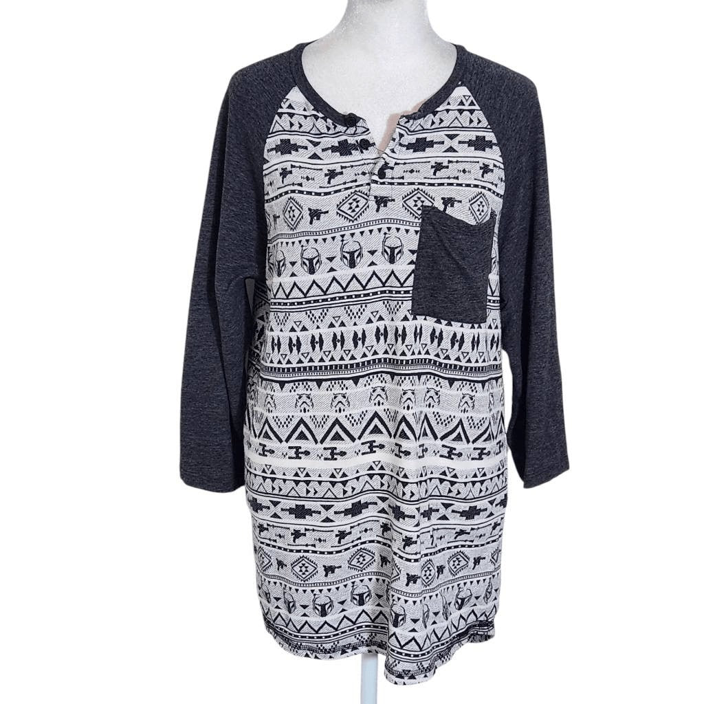Star Wars Black and White Print Baseball Tee Size Medium Women's Star Wars Top